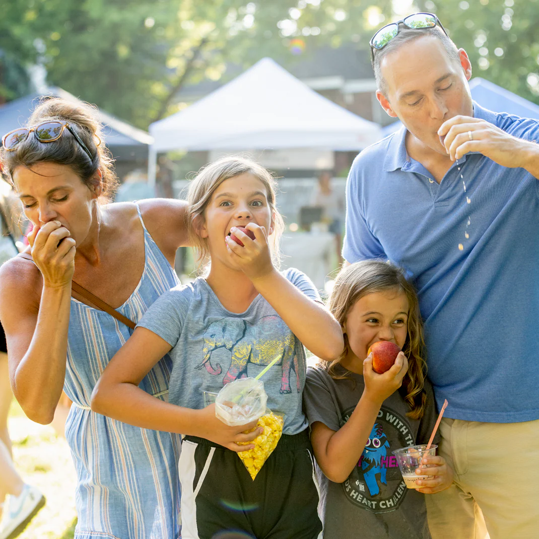 Why Peach Season is the Most Wonderful Time of the Year!